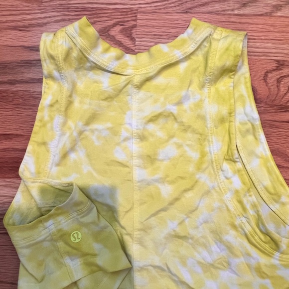 All yours crop tank top - Picture 2 of 3